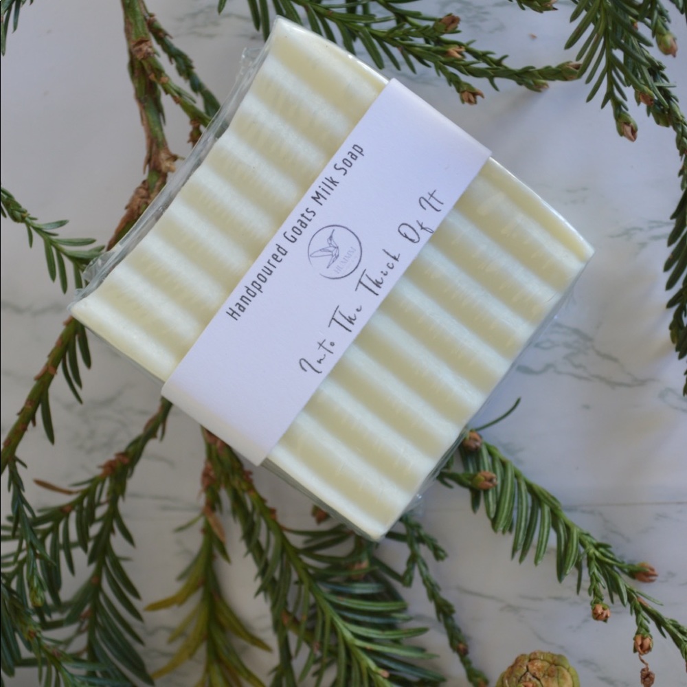 Christmas Tree 🎄 Hand-poured Artisanal Luxury Candle (1 Large or BOGO free S) - Picture 2 of 4